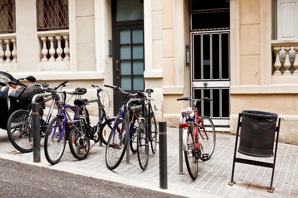 Piso en Poblesec Apartamento Barcelona Exterior foto